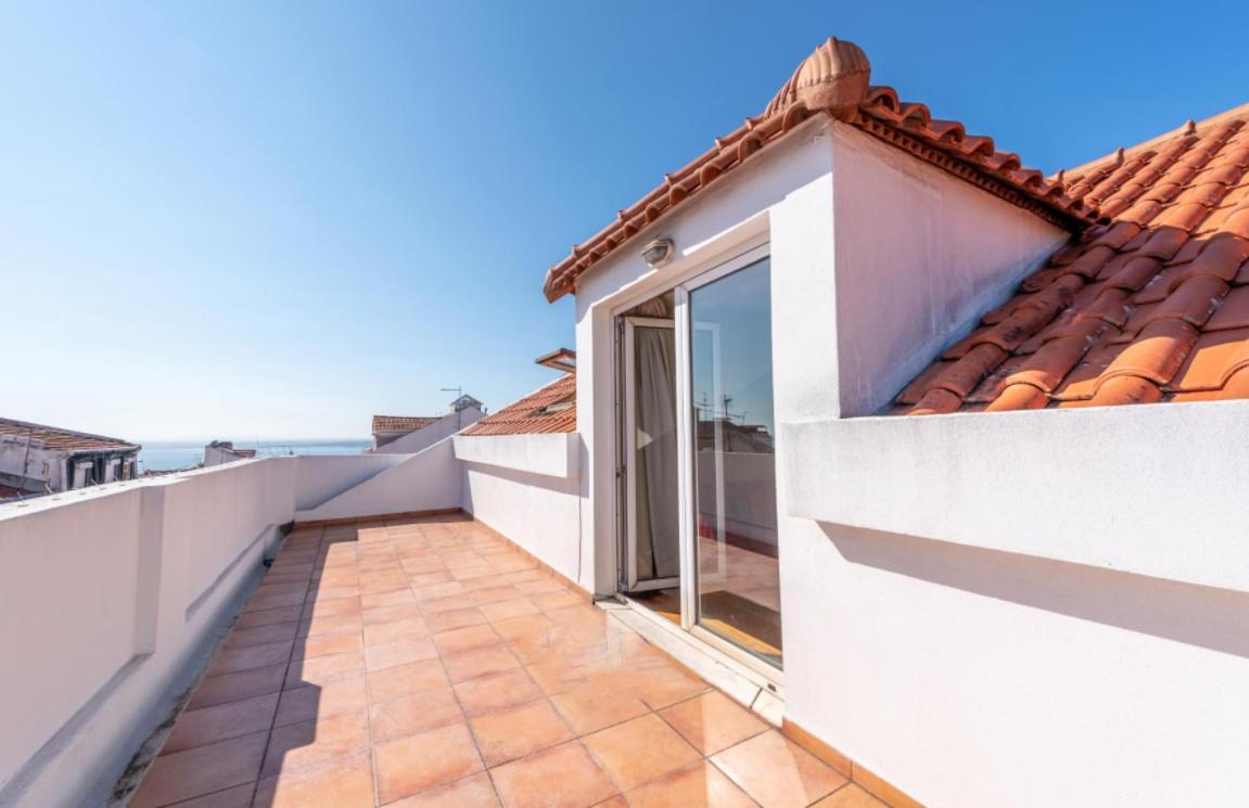 Guestready - Rare Terrace Apt, Historic Center Daire Lisboa Dış mekan fotoğraf